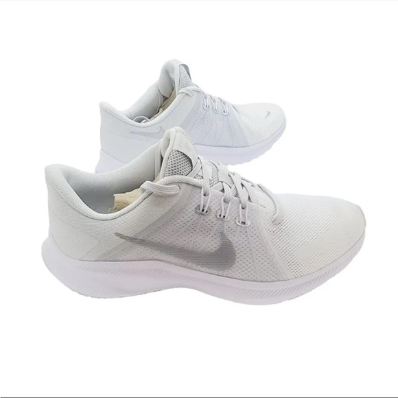 NWOB Nike Women’s Quest 4 size 10.5 - Picture 2 of 7